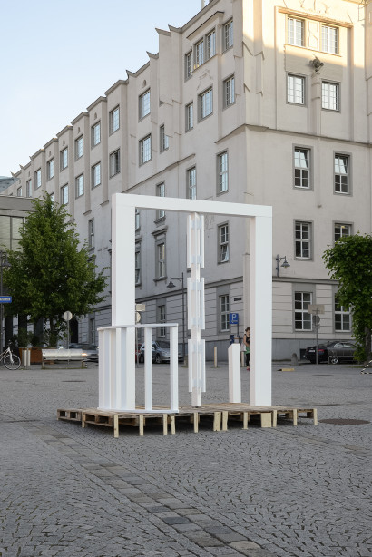 _DSC7761Linz Pfarrplatz Drehtuer